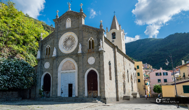 Eaglais Naomh Eoin Baiste - Riomaggiore | Secret World Trip Planner