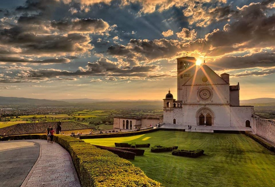 Asisko, gutxi harribitxia San Frantzisko - Assisi | Secret World Trip Planner