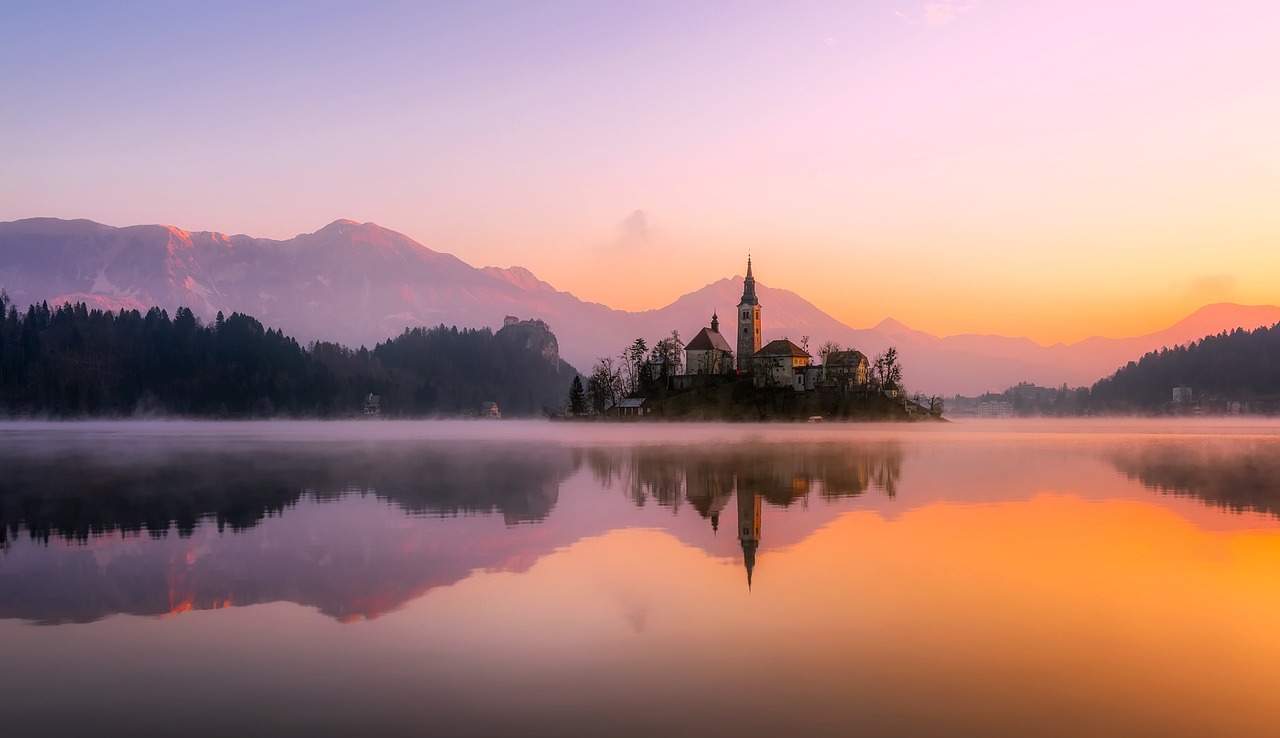 Bled and his Magic Lake - Lago di Bled | Secret World Trip Planner