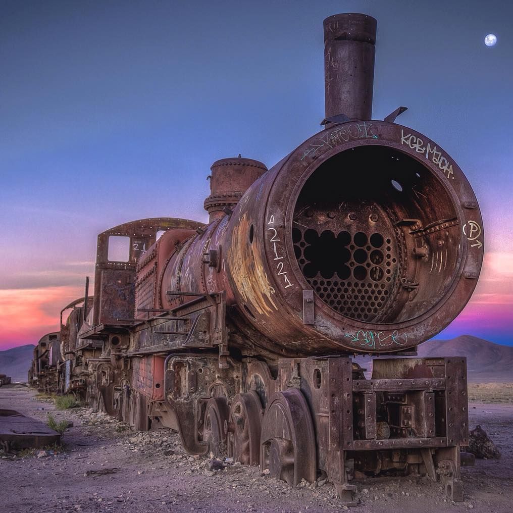 Bolivia | The Old Train Cemetery — Uyuni