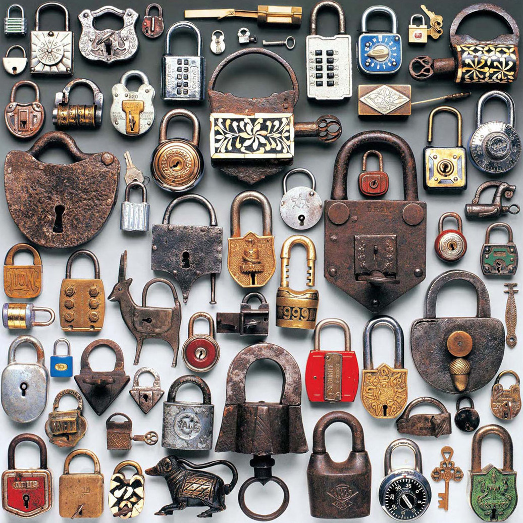 Museu de padlocks - Cedogno | Secret World Trip Planner