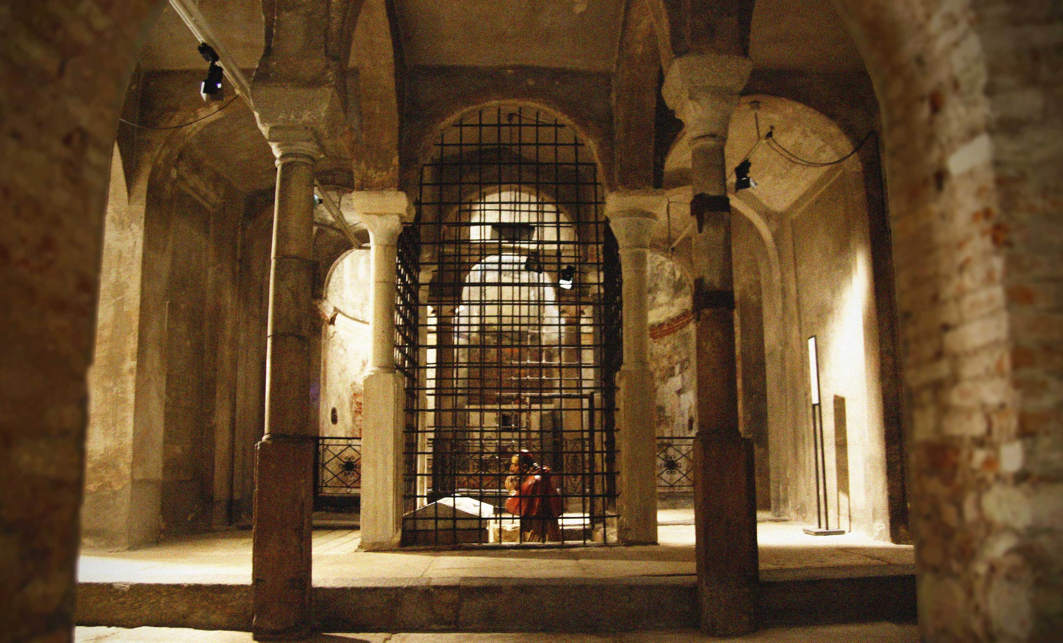 Milan | San Sepolcro crypt - Milano | Secret World Trip Planner