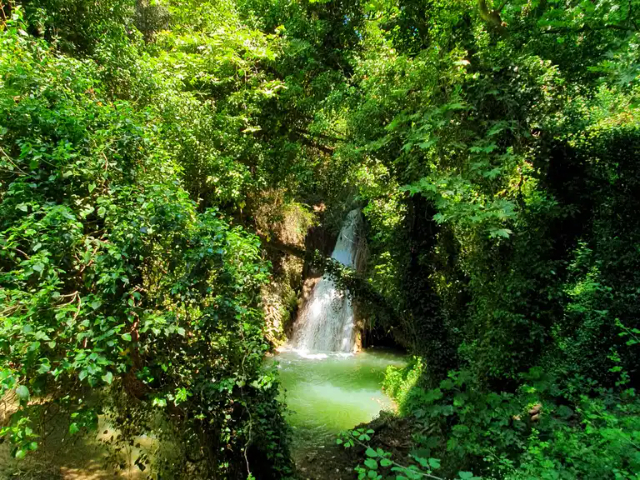 Stenosia Waterfalls — Στενωσιά