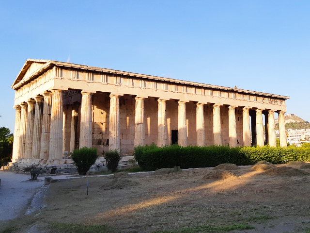 The Temple of Hephaestus - Athina | Secret World Trip Planner