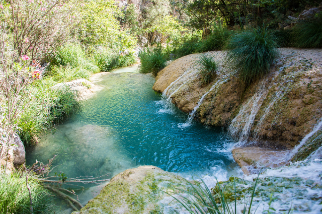 Polylimnio Waterfalls - Μονοπάτι Πολυλίμνιο | Secret World Trip Planner