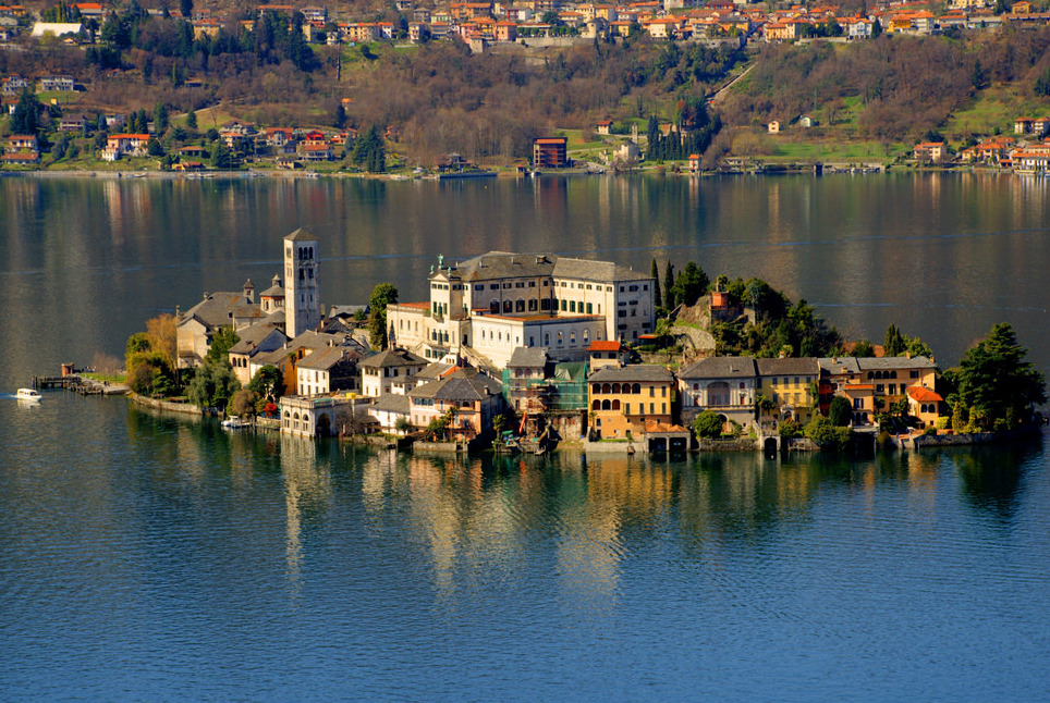Zwischen den engen Gassen von Orta San Giulio - Orta San Giulio | Secret World Trip Planner
