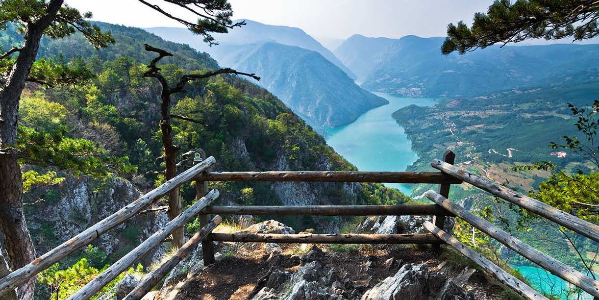 Serbien | Fruska-Gora-Nationalpark — Rakovac