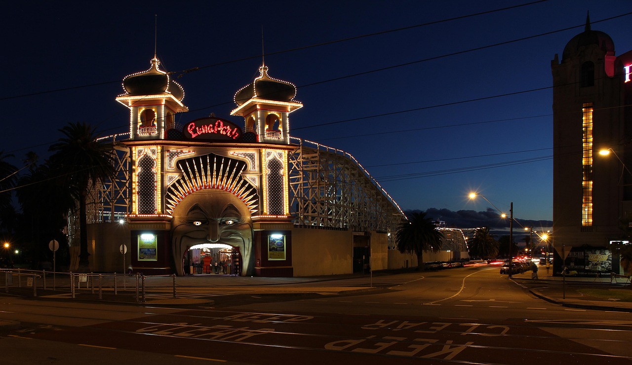 Australia | St Kilda Beach - St Kilda beach | Secret World Trip Planner