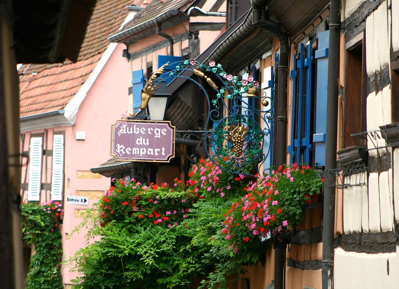 Eguisheim | Der Geburtsort des Weinbaus im Elsass - Eguisheim | Secret World Trip Planner