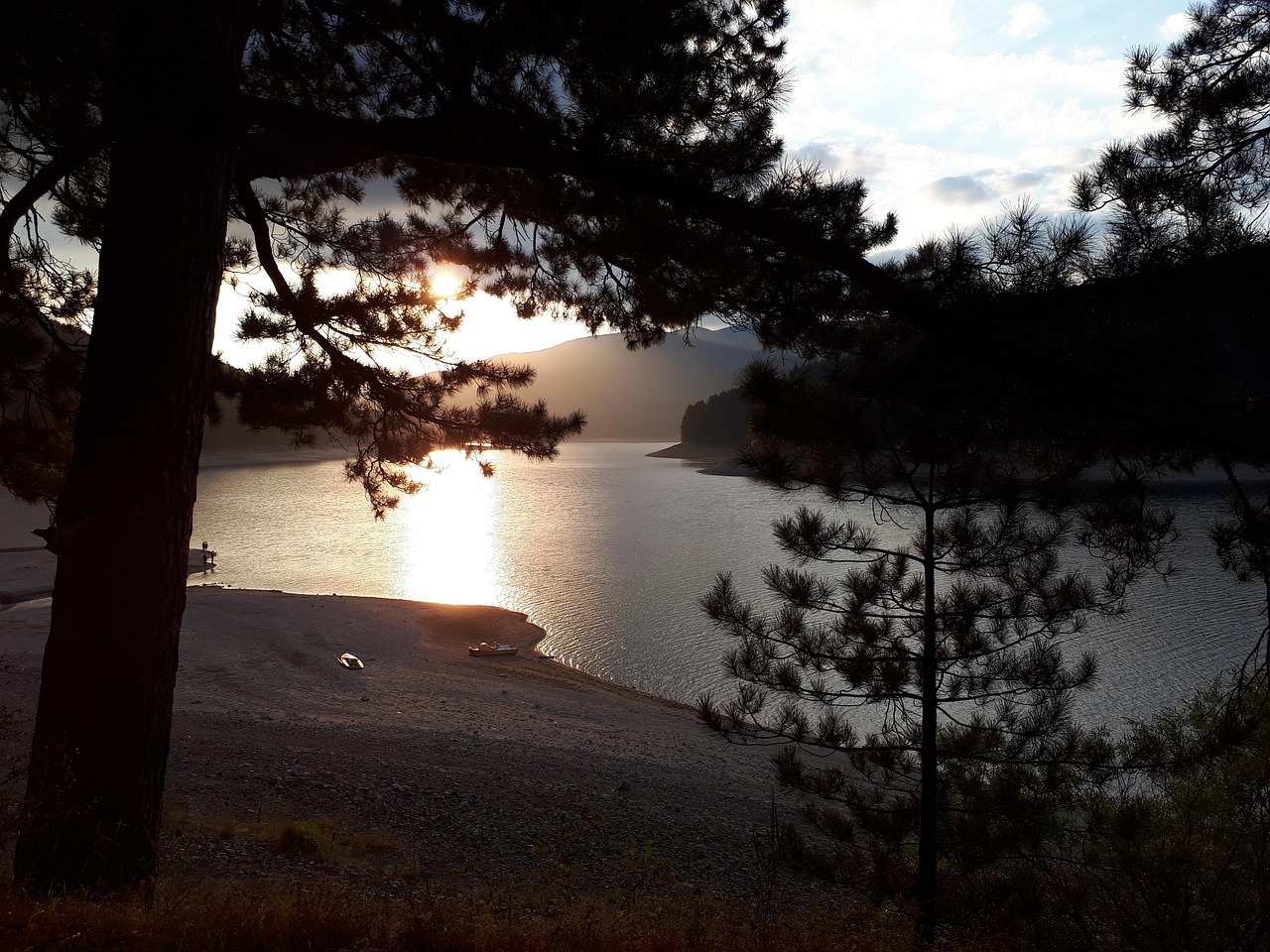 Calabria | Lake Ampollino - Lago Ampollino | Secret World Trip Planner