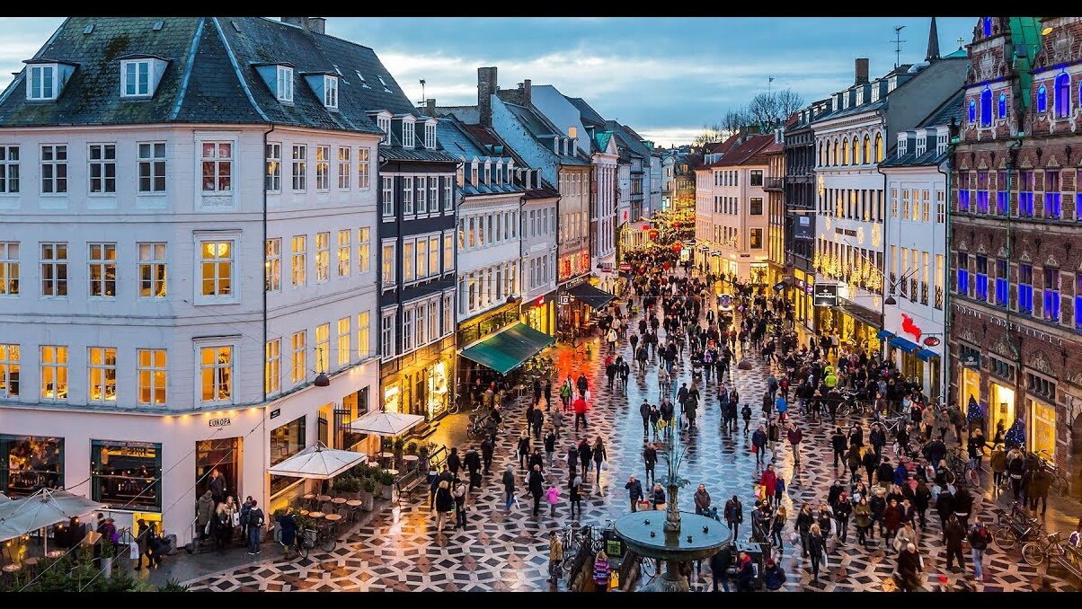 Strøget | The Main Pedestrian Shopping Street in the city - København | Secret World Trip Planner