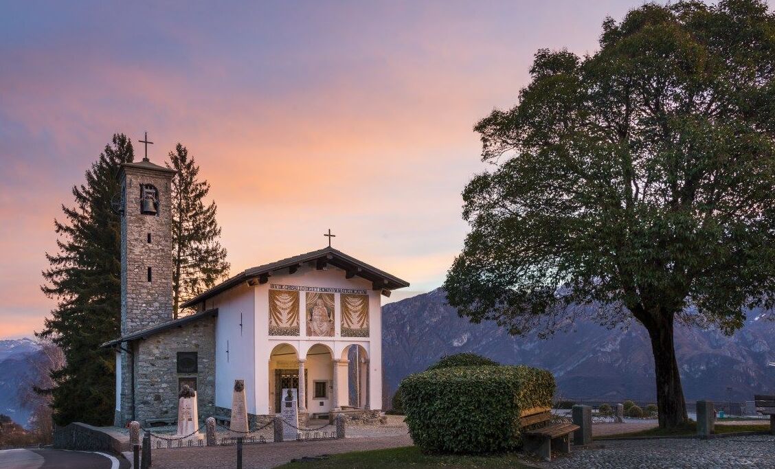 Heiligtum der Madonna del Ghisallo - Magreglio | Secret World Trip Planner