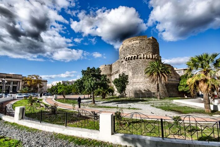 Reggio Calabria / Aragonès Castell - Reggio Calabria | Secret World Trip Planner
