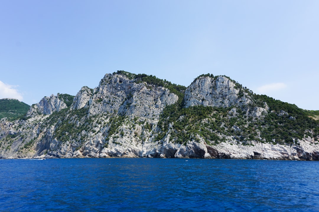 Zeytin Ağacının Kayası - Scoglio dell'Ulivo | Secret World Trip Planner