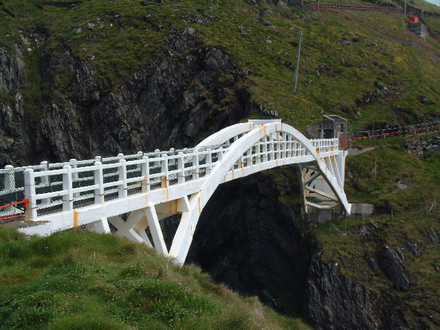 Mizen Head ist ein Muss für jeden Besucher - Capo Mizen | Secret World Trip Planner
