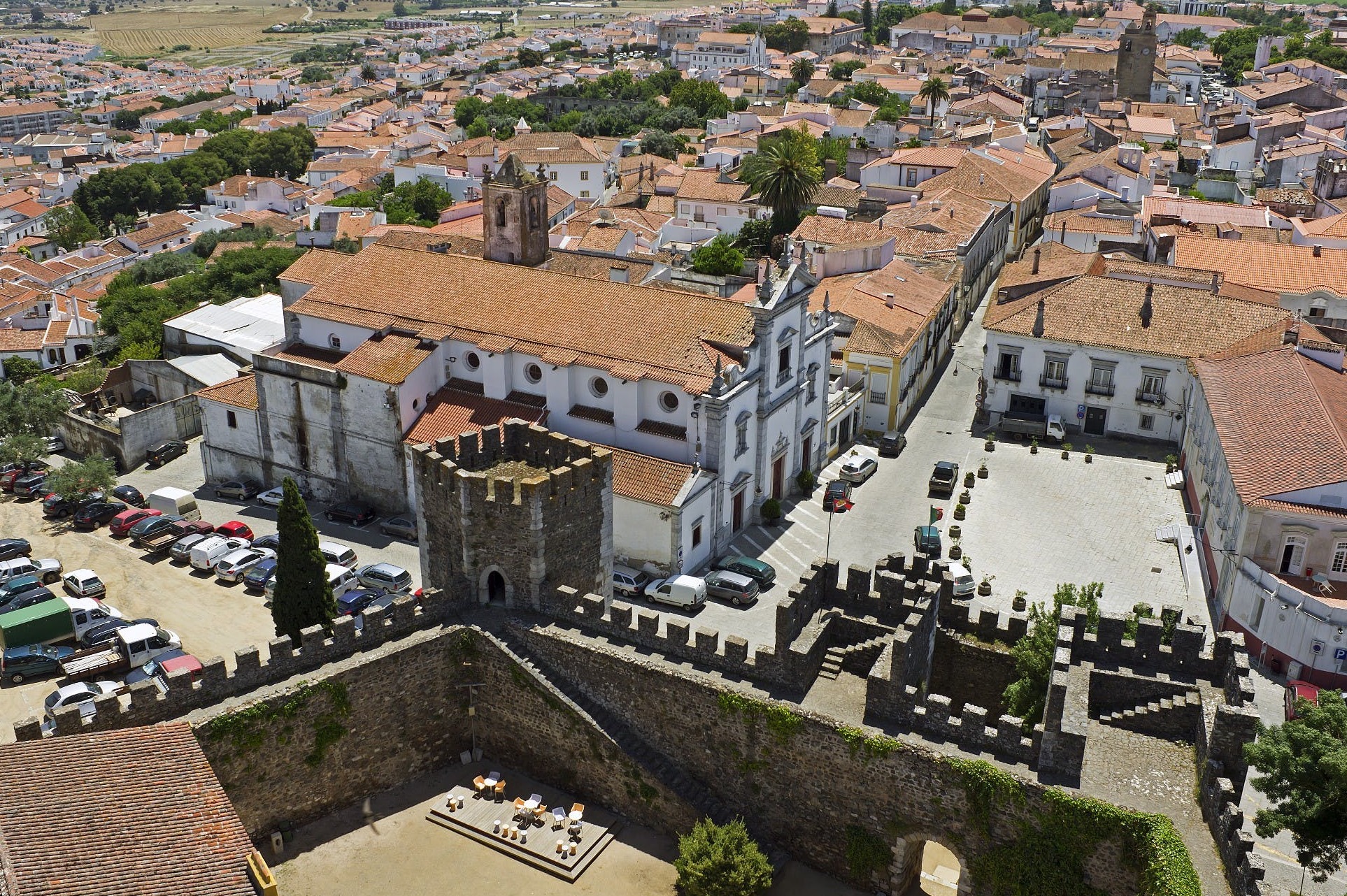 Beja und der Botschaftsturm von Castello — Beja