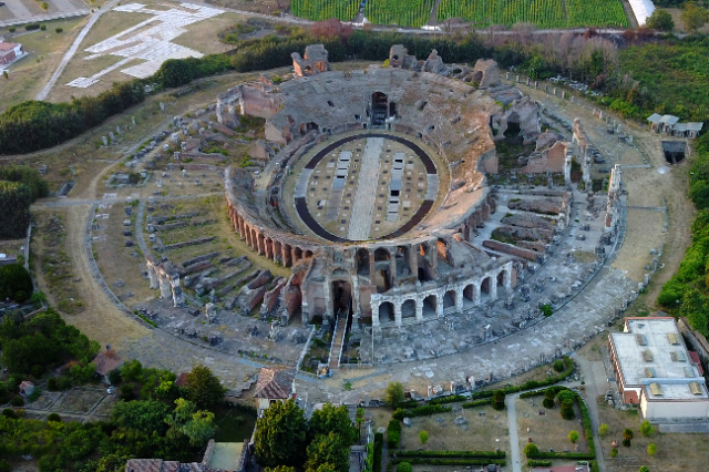 Anfiteatro Campaniense - Santa Maria Capua Vetere | Secret World Trip Planner