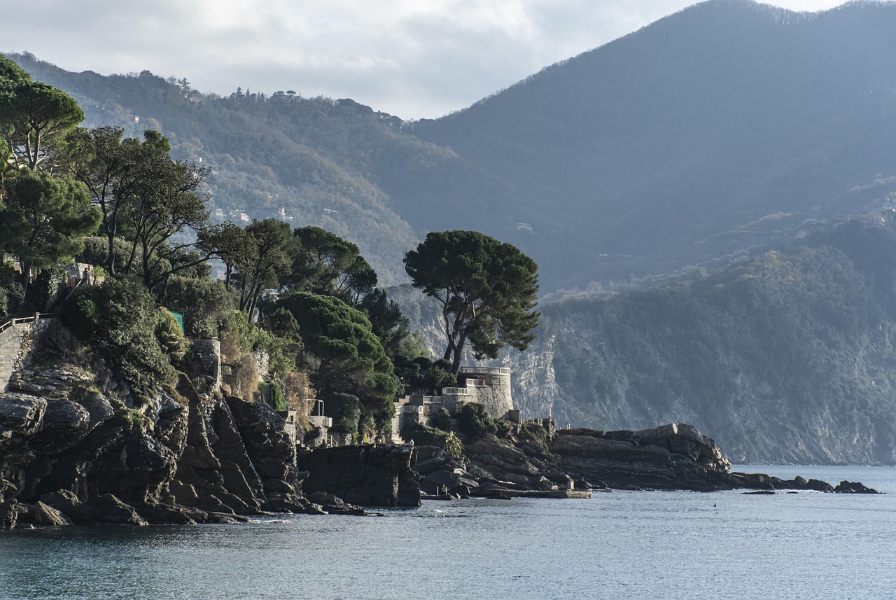 Riomaggiore మరియు దాని రంగుల ఇళ్ళు - Riomaggiore | Secret World Trip Planner