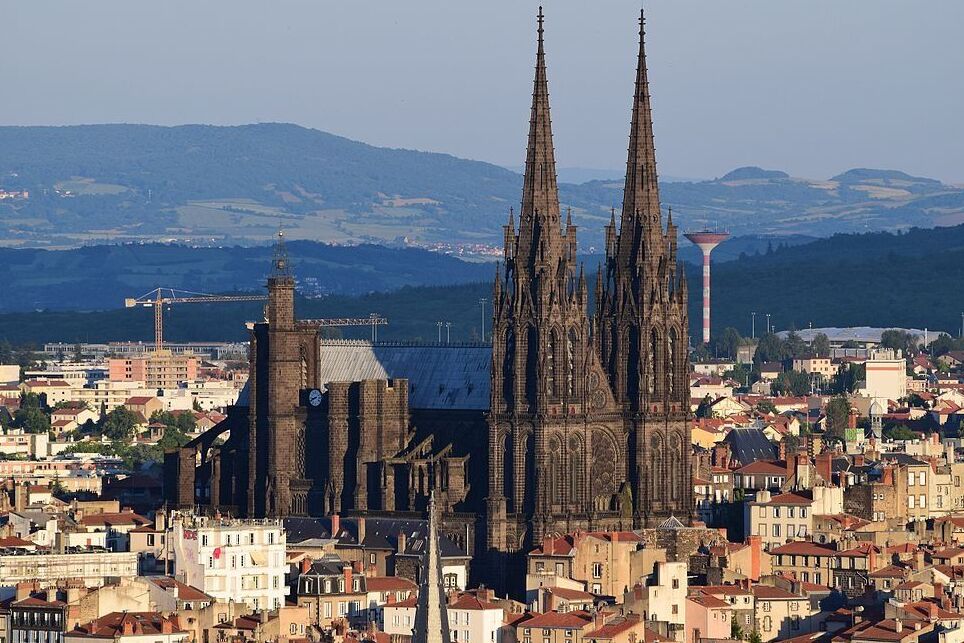Cathedral Clermont-Ferrand’s Gothic Masterpiece — Clermont-Ferrand