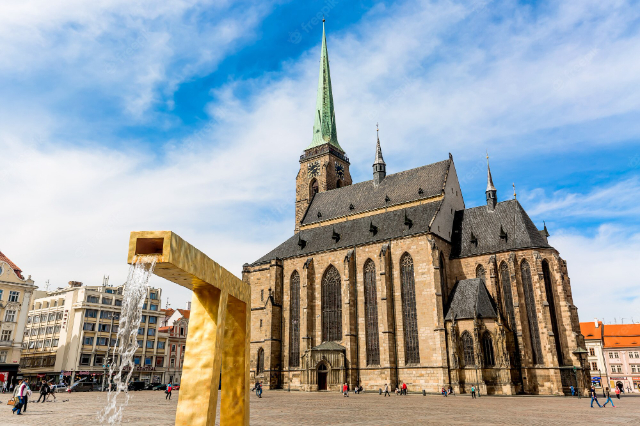 Kathedrale von St. Bartholomäus — nám. Republiky