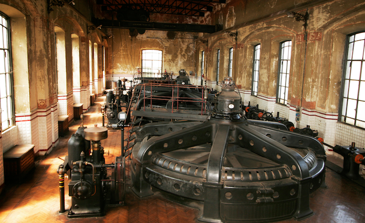 Das Wasserkraftwerk von Crespi d'Adda - Capriate San Gervasio | Secret World Trip Planner