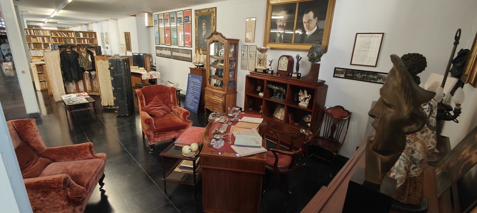 Civic Museum Actor's Library - Genova | Secret World Trip Planner