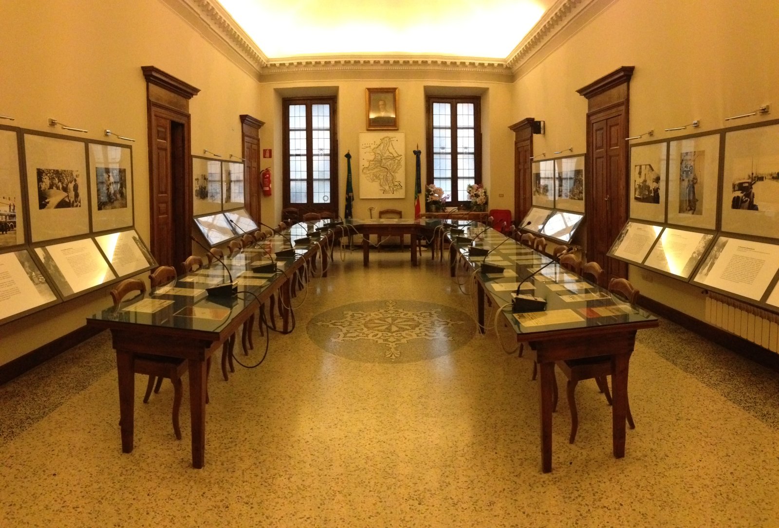Historische Halle des Widerstandes von Domodossola - Domodossola | Secret World Trip Planner