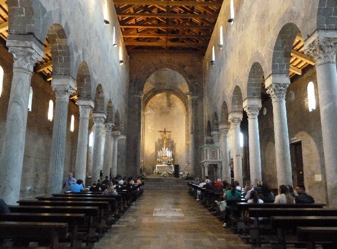 Cathédrale de Casertavecchia - Caserta Vecchia | Secret World Trip Planner