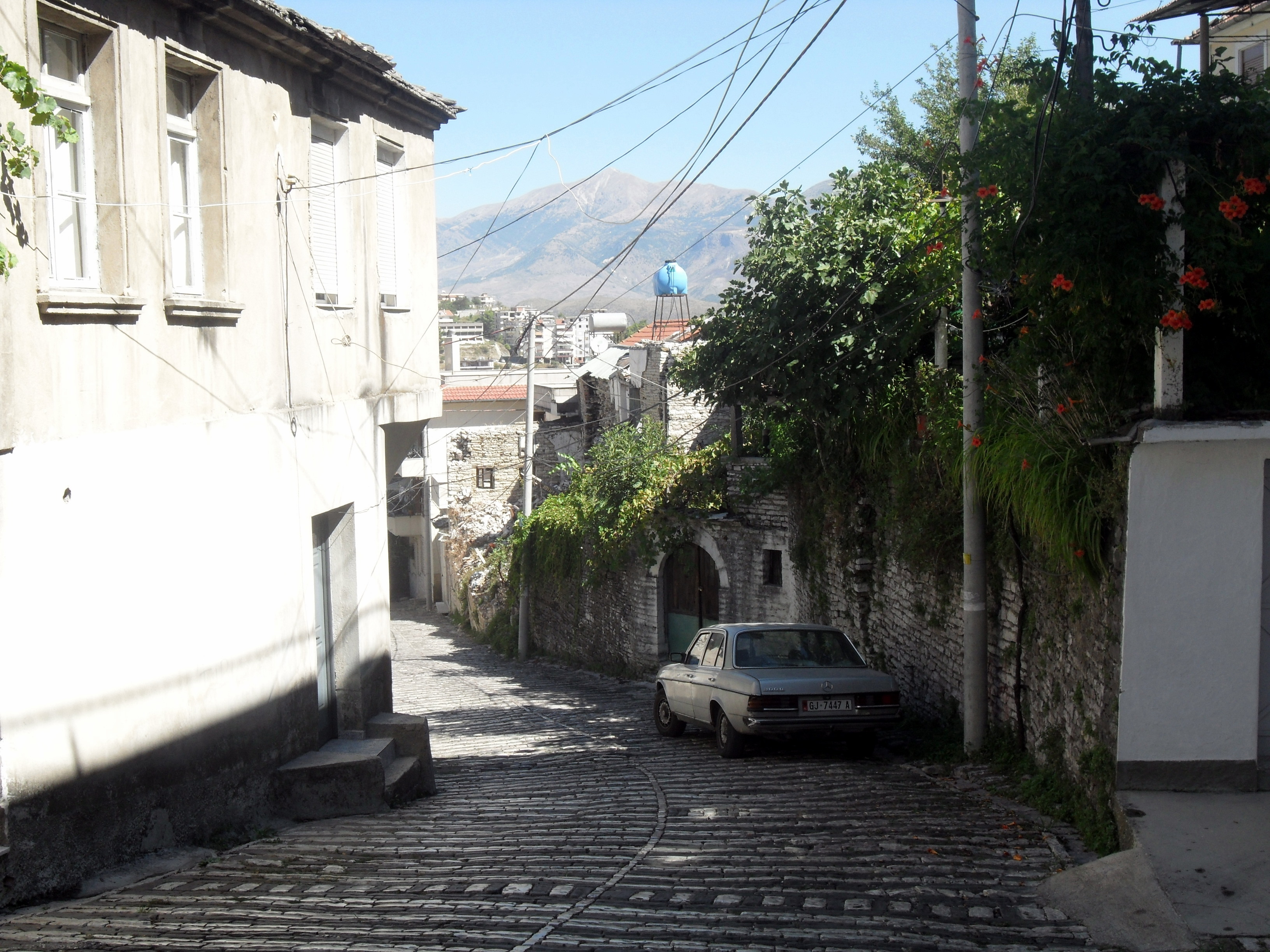 Die Stadt Argirocastro (auf Albanisch Gjirokastër) - Argirocastro | Secret World Trip Planner