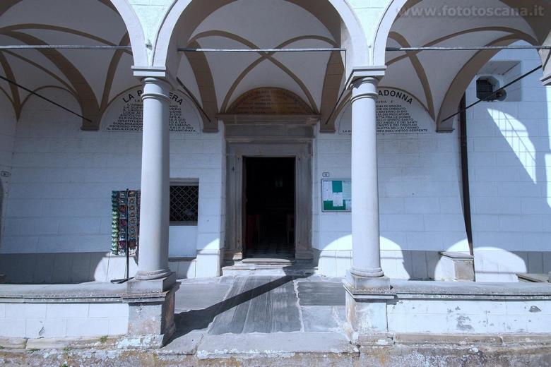 ক্যালোমিনীর আশ্রম - Vergemoli | Secret World Trip Planner