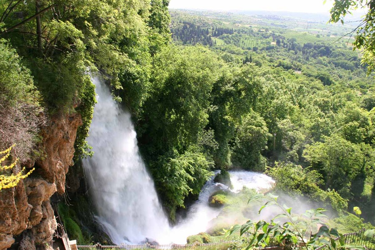 Edessa Waterfalls: one of the most impressive in the World — Edessa