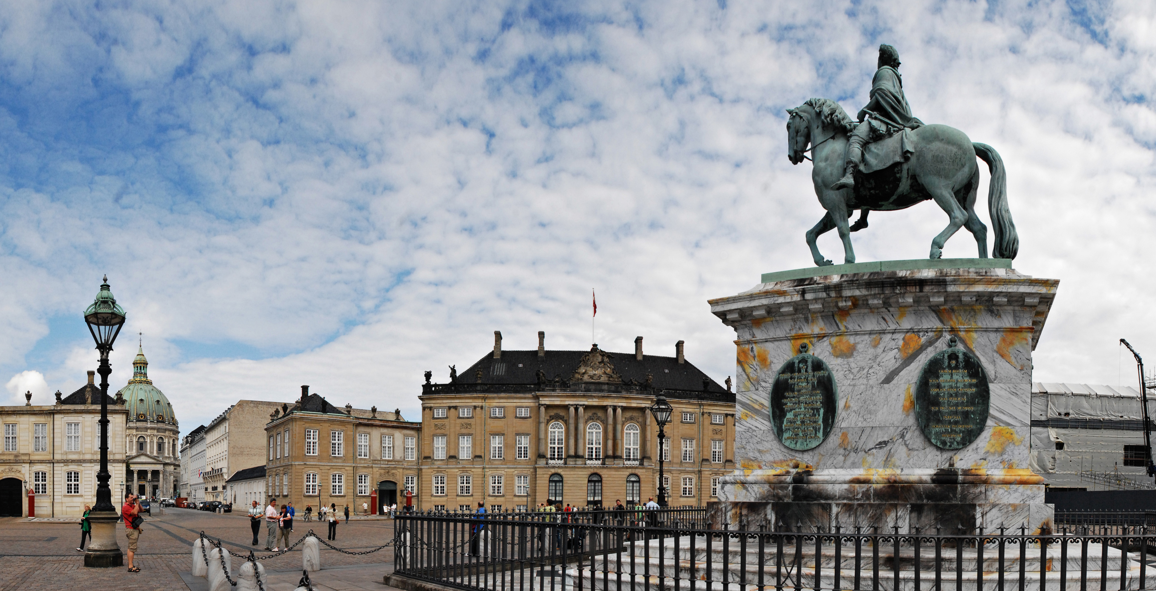 Amalienborg, the winter residence of the Danish royals - København | Secret World Trip Planner