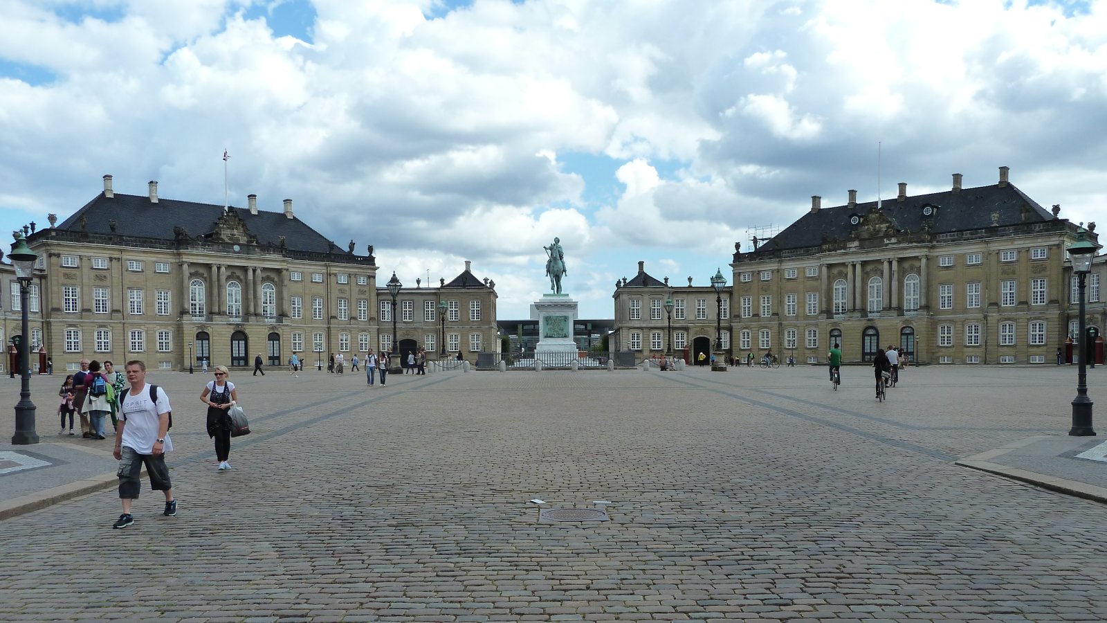 Amalienborg, the winter residence of the Danish royals - København | Secret World Trip Planner