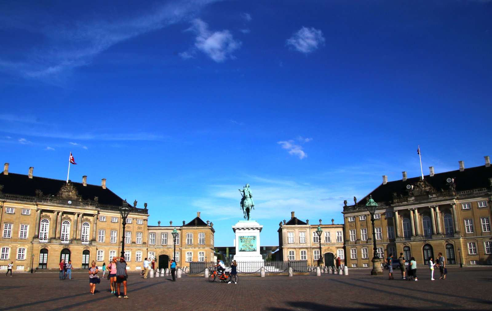 Amalienborg, the winter residence of the Danish royals - København | Secret World Trip Planner