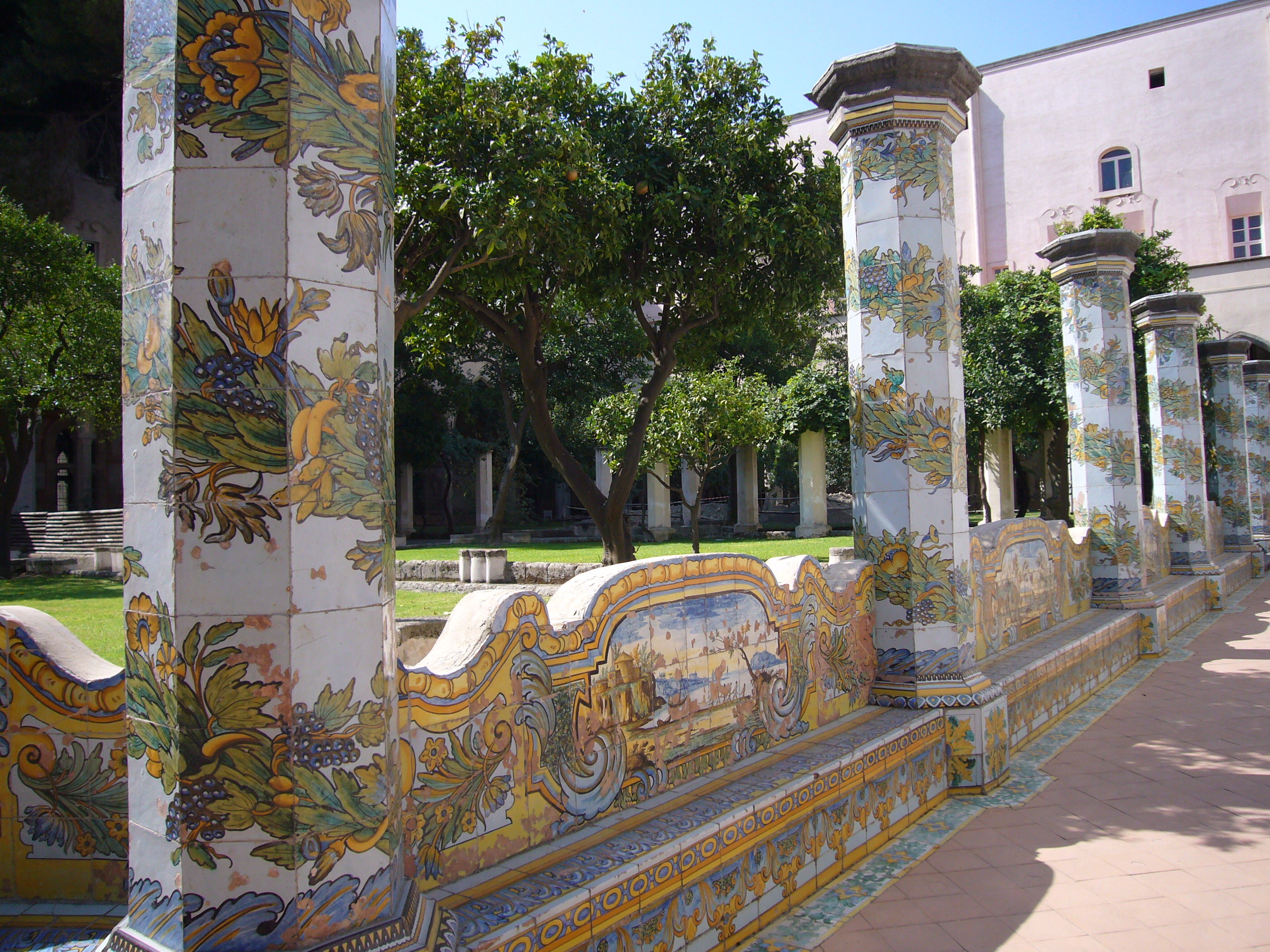 Santa Chiara majolika klooster - Napoli | Secret World Trip Planner