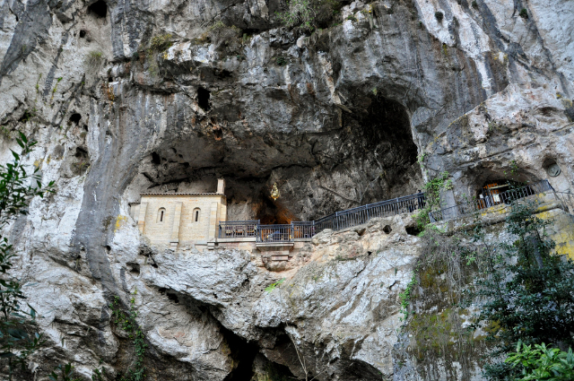 Santuario di Covadonga - Covadonga | Secret World Trip Planner