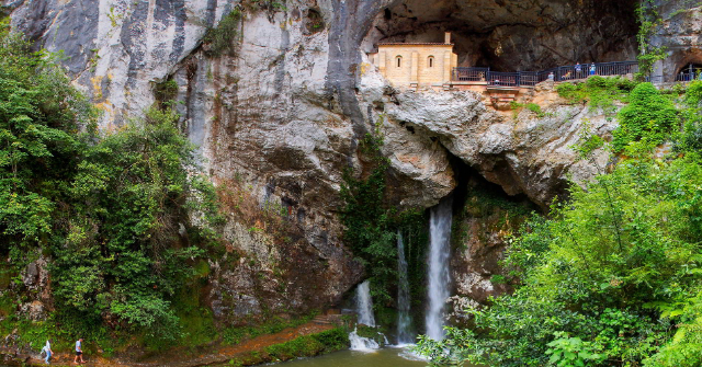 Santuario di Covadonga - Covadonga | Secret World Trip Planner