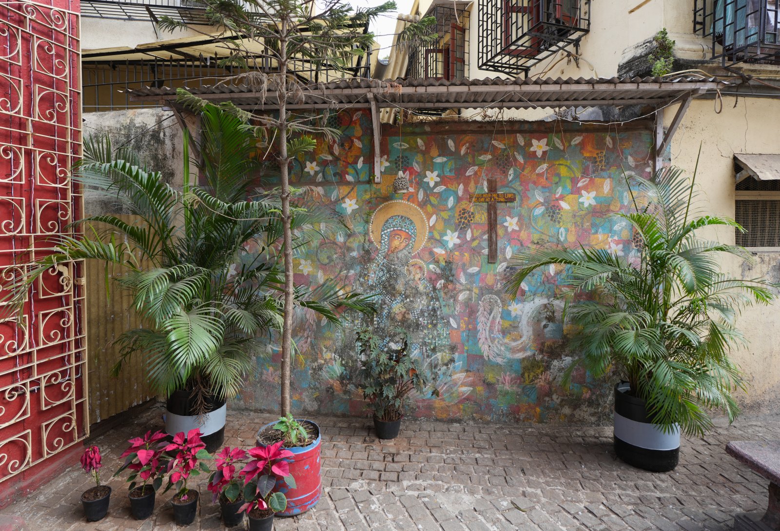 Khotachiwadi is a heritage village in Girgaon - Mumbai | Secret World Trip Planner