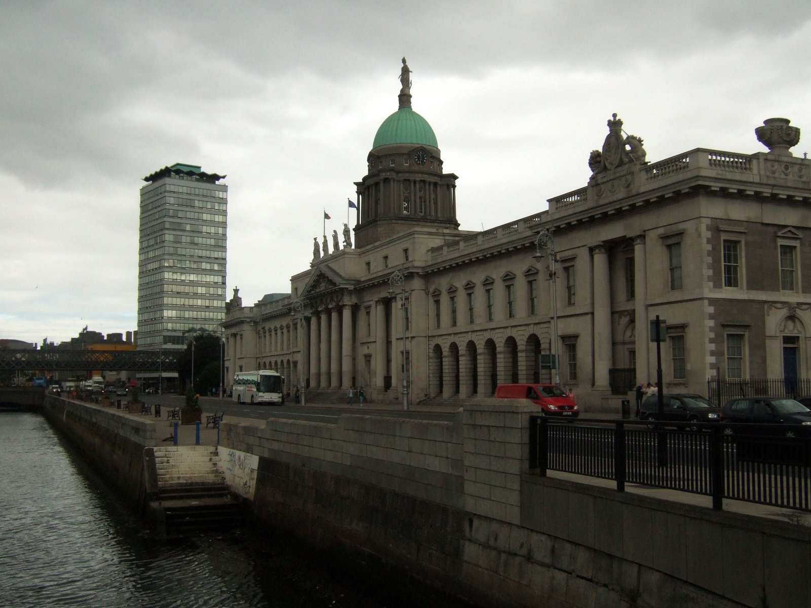 The Custom House in Dublin - Dublin 1 | Secret World Trip Planner