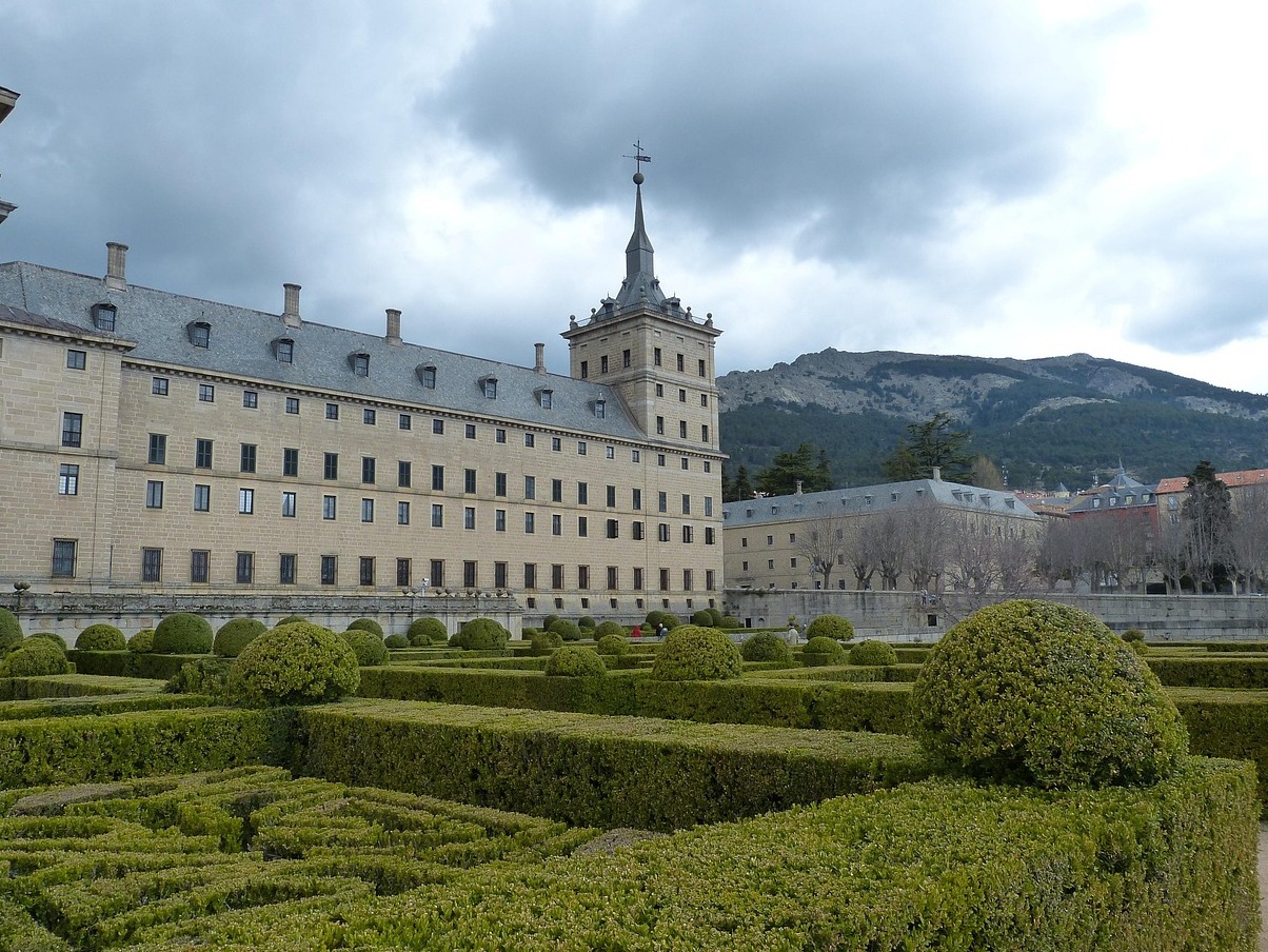 San Lorenzo de El Escorial : Der Escorial - San Lorenzo de El Escorial | Secret World Trip Planner