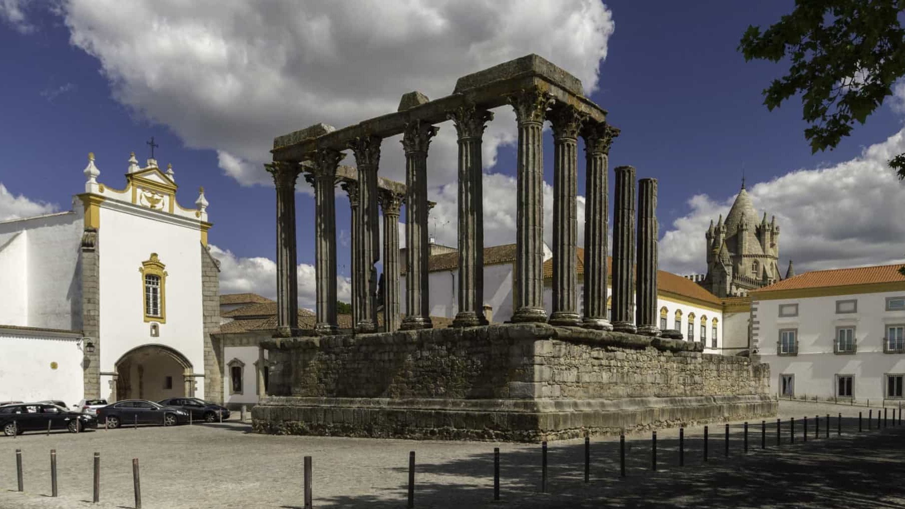 Évora, a Portuguese art history book - Évora | Secret World Trip Planner