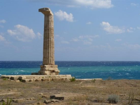 Farol de Capo Colonna - Faro di Capo Colonna | Secret World Trip Planner