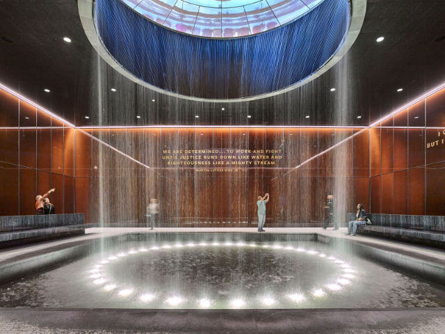 Fountain At The Smithsonian - Washington | Secret World Trip Planner