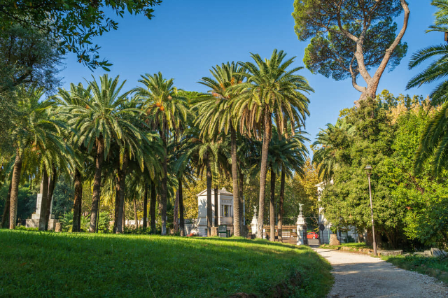 Villa Torlonia parkas - Roma | Secret World Trip Planner