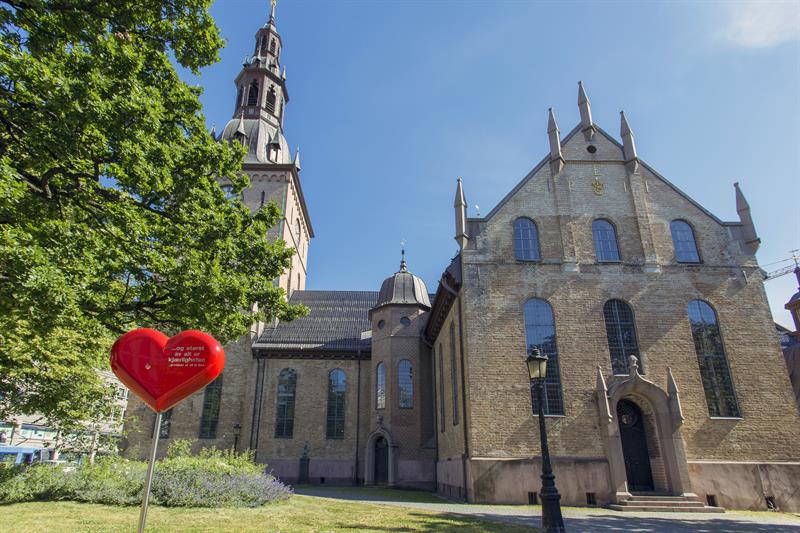 Oslo Cathedral - Karl Johans gate | Secret World Trip Planner