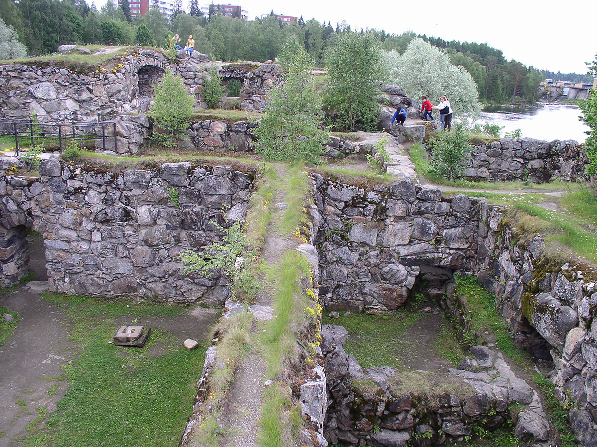 Finnland: Burg Kajaani - Kajaani | Secret World Trip Planner