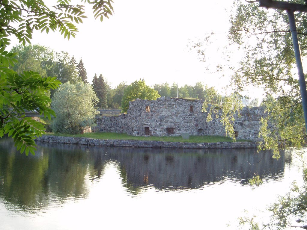 Finnland: Burg Kajaani - Kajaani | Secret World Trip Planner
