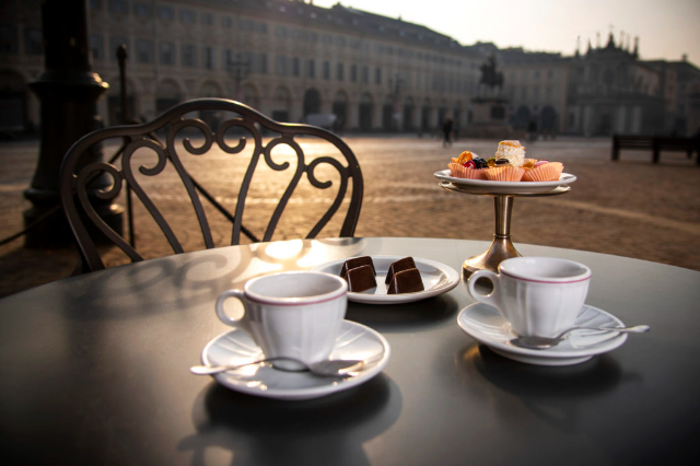 سان کارلو کیفے - Torino | Secret World Trip Planner