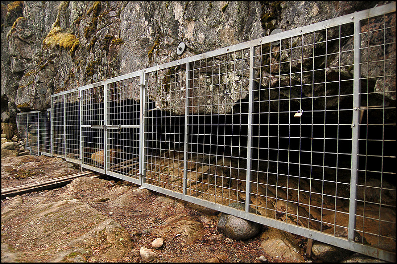 Susiluola (Wolf Cave) - Kristiinantie 100 | Secret World Trip Planner
