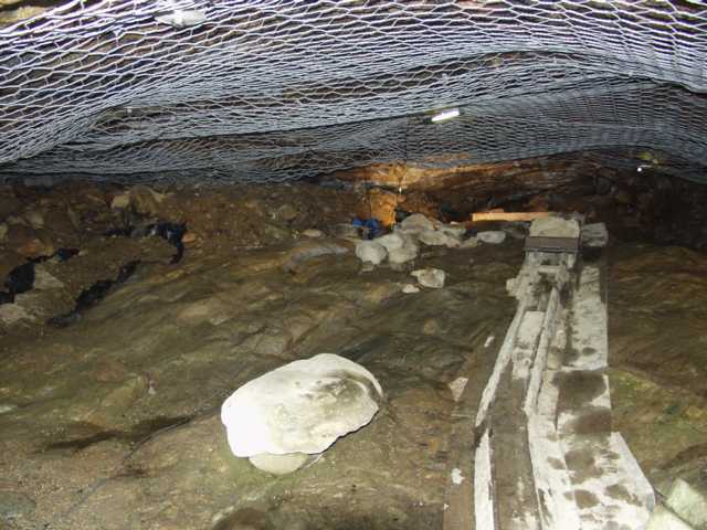 Susiluola (Wolf Cave) - Kristiinantie 100 | Secret World Trip Planner